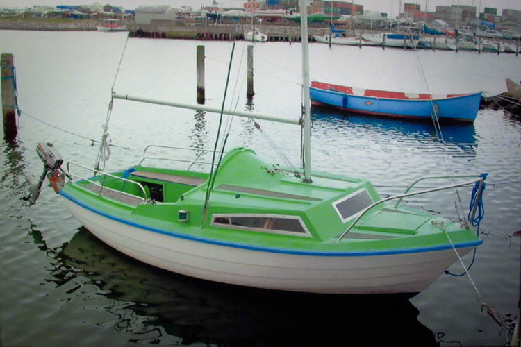 Idun afloat in harbour
